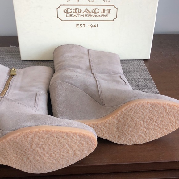 COACH Boots - Picture 4 of 4